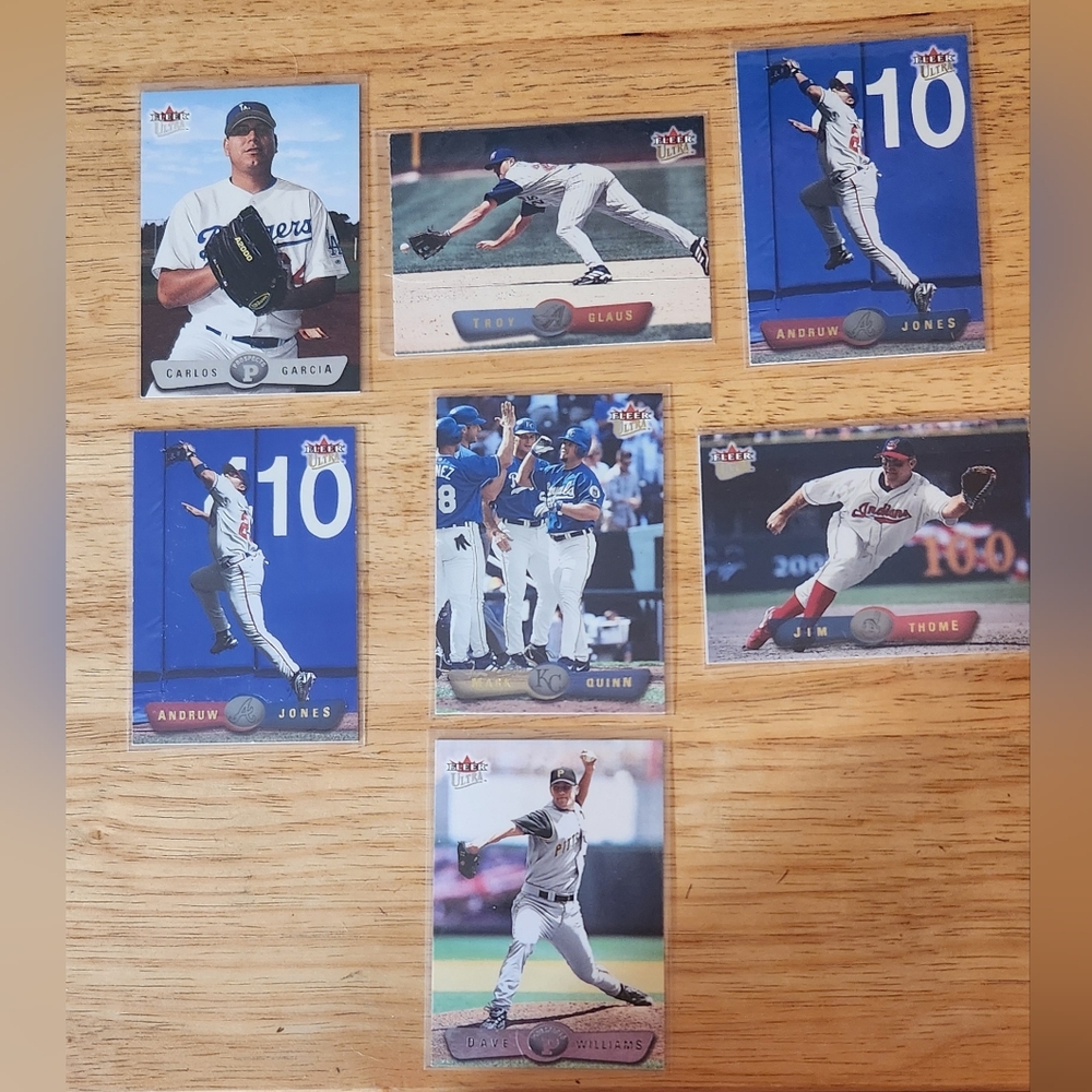 2001 Fleer/Skybox Int'l LP 007 Baseball Cards Lot Fleer Ultra 2002 Excellent